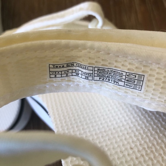 White Platform Teva Sandals- Women’s Size 8 - Picture 5 of 6